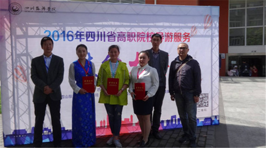 C3FB653DA30CC968C9760A939F9_B82D6F56_19B23.jpg?e= C3FB653DA30CC968C9760A939F9_B82D6F56_19B23.jpg?e=
