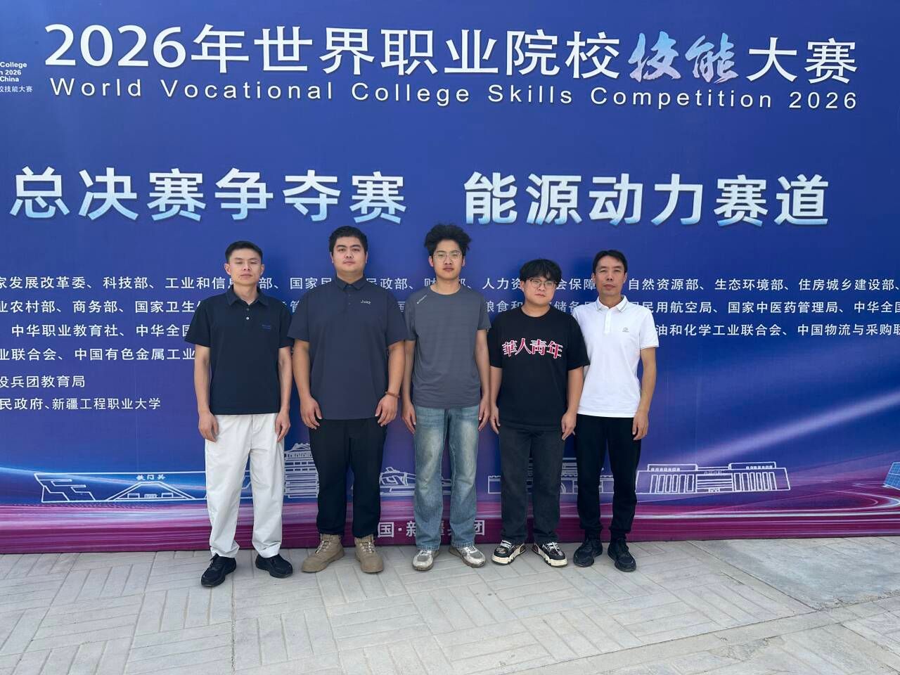 3BA89D3DBF8A4E161AD9676924F_1B8FB3E9_2DE1D.jpg?e=